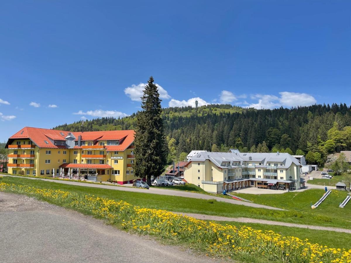 Neue Ferienwohnung Mit Whirlpool Und Sauna In Der Residenz Grafenmatt Inklusive Hochschwarzwaldcard Feldberg  Exterior photo